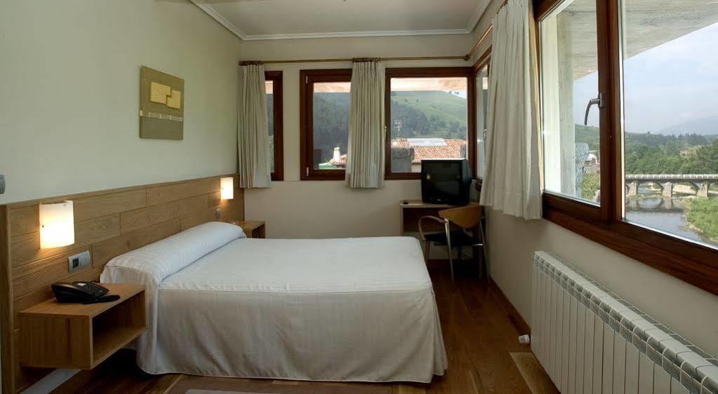 Hotel Errekagain Aracaldo Esterno foto